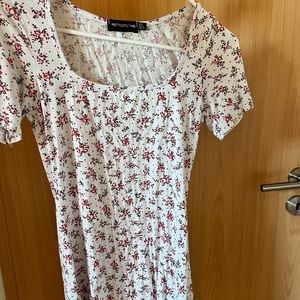 mini floral dress from Prettylittlething